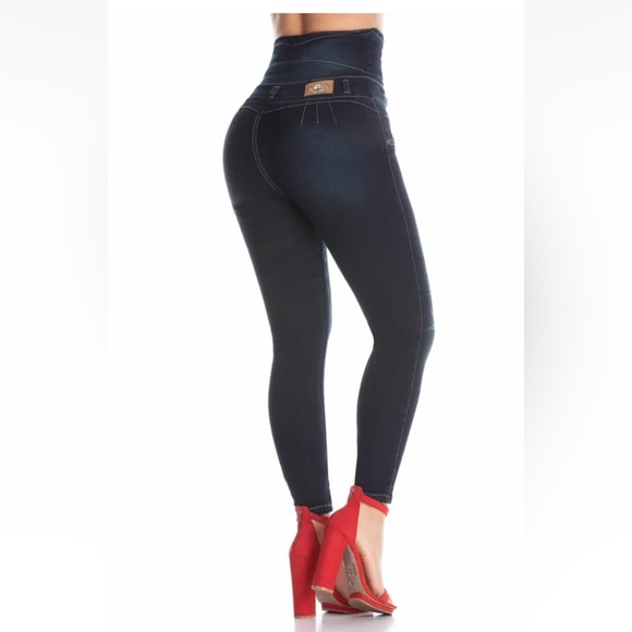 Veros Colombian jeans levanta cola - Picture 3 of 3